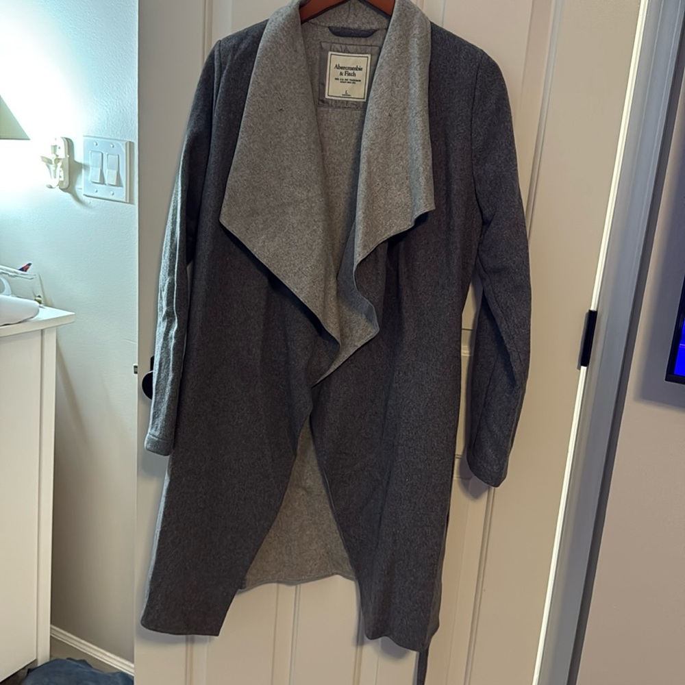 NWOT Abercrombie & Fitch Belted coat